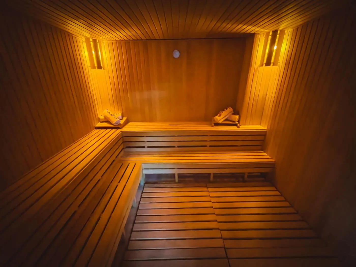 La sauna in legno, accesa